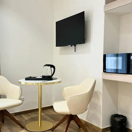 Pensionat Chich In The Heart Of Historic Rom